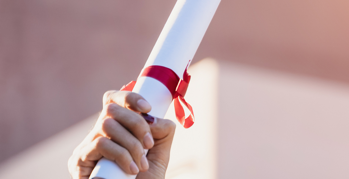 Cream and White Simple Minimalist Digital Marketing Expert Facebook Post (8)