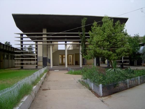 Idata 0011827 album pompe a essence